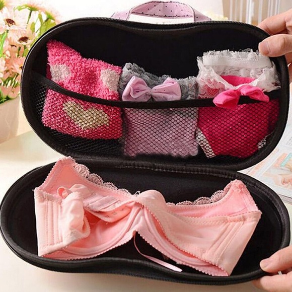 Bra or swit suit carrier &stockings makeup - Picture 4 of 5